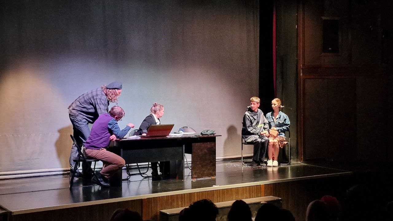 Spectacol - Nuntă. Caut mire și mireasă Spectacol - Nuntă. Caut mire și mireasă