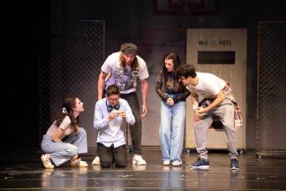 AVIOANE DE HÂRTIE, de Elise Wilk