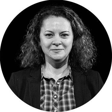 Actriță - Claudia Brădescu